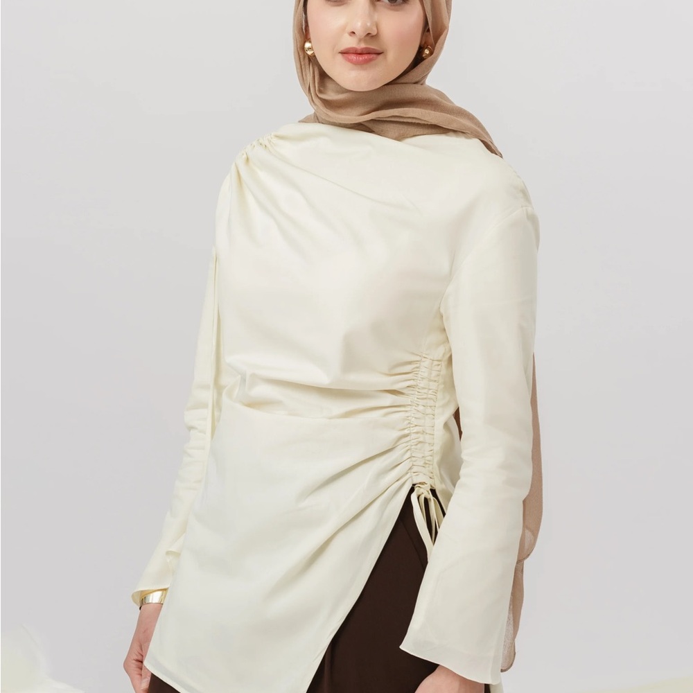 Buttercream Cotton Ruched Tunic Brand new Summer evenings